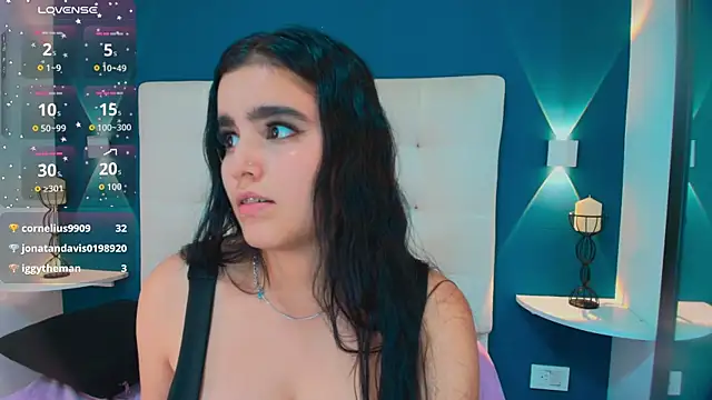 Snapshot of MiaaCarter_ chatting on June 12, 3:22 pm MiaaCarter online show from June 12, 3:22 pm