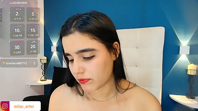 Snapshot of MiaaCarter_ chatting on July 2, 12:33 pm MiaaCarter online show from July 2, 12:33 pm
