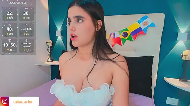 Snapshot of MiaaCarter_ chatting on July 11, 11:57 am MiaaCarter online show from July 11, 11:57 am