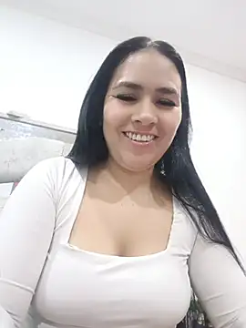 Snapshot of Karla__Morrison chatting on June 1, 12:12 am Karla Morrison online show from June 1, 12:12 am