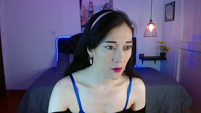 Snapshot of Mylu_xx chatting on May 19, 1:28 pm Mylu xx online show from May 19, 1:28 pm