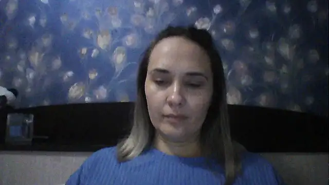 Snapshot of Alisa07qw chatting on March 21, 10:20 am Alisa07qw online show from March 21, 10:20 am