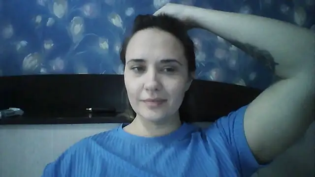 Snapshot of Alisa07qw chatting on March 22, 9:45 am Alisa07qw online show from March 22, 9:45 am