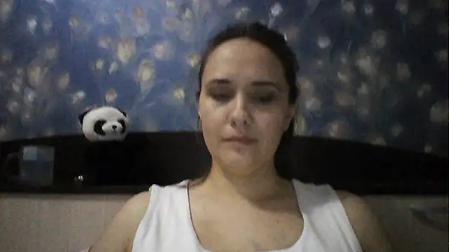 Snapshot of Alisa07qw chatting on March 29, 1:00 pm Alisa07qw online show from March 29, 1:00 pm