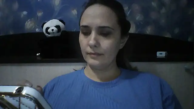 Snapshot of Alisa07qw chatting on April 1, 2:14 pm Alisa07qw online show from April 1, 2:14 pm