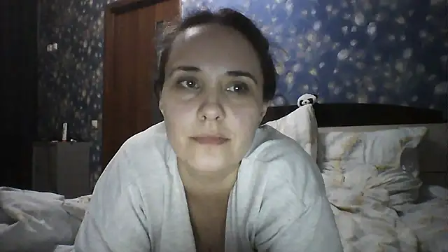 Snapshot of Alisa07qw chatting on April 13, 2:22 pm Alisa07qw online show from April 13, 2:22 pm