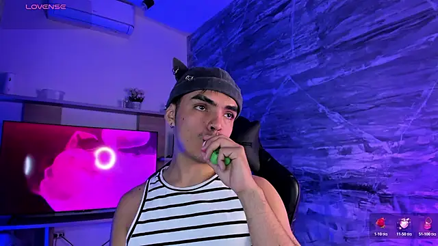 NicoKinggs  online show from April 5, 1:52 pm