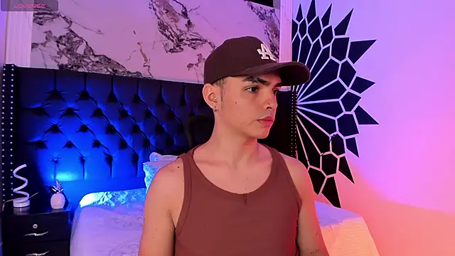 NicoKinggs  online show from April 27, 11:52 am