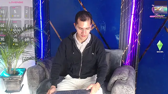 MilanDavid1 online show from April 5, 11:18 am