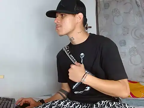 ethanchamo online show from March 16, 6:45 pm