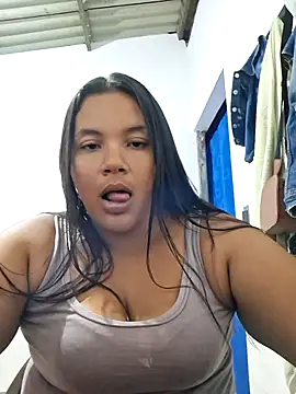 monicarokaforte online show from April 12, 4:17 am