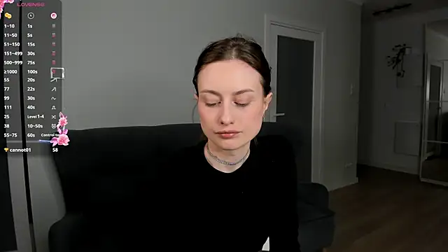 Snapshot of Dorimena chatting on April 9, 3:28 pm Dorimena online show from April 9, 3:28 pm