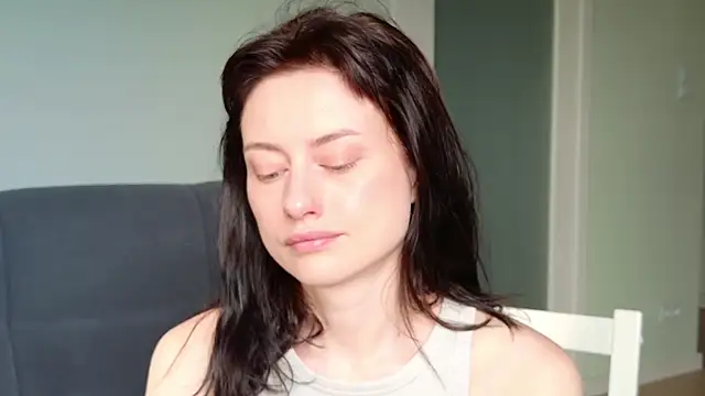 Snapshot of Dorimena chatting on June 25, 5:12 am Dorimena online show from June 25, 5:12 am
