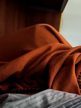 Sha-03 online show from March 10, 3:39 pm