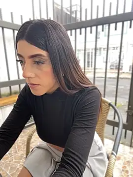 Electra Pinkk online show from March 30, 1:45 pm