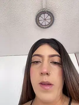 Snapshot of Electra_Pinkk chatting on May 3, 1:50 pm Electra Pinkk online show from May 3, 1:50 pm