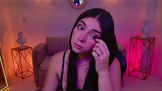 Snapshot of Gia_Capri chatting on May 30, 11:02 pm Gia Capri online show from May 30, 11:02 pm