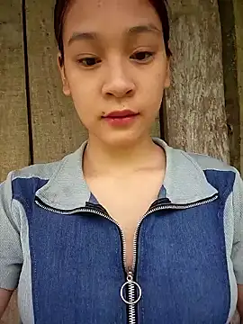 Snapshot of -Hicici- chatting on May 12, 11:57 pm -Hicici- online show from May 12, 11:57 pm