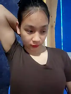 Snapshot of -Hicici- chatting on May 15, 11:01 pm -Hicici- online show from May 15, 11:01 pm