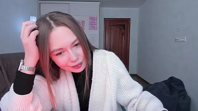 kittiangel00 online show from April 7, 4:24 am