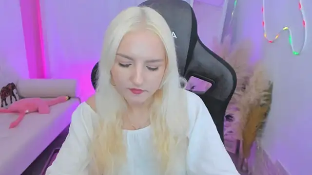 ViolaMore online show from May 3, 5:30 pm