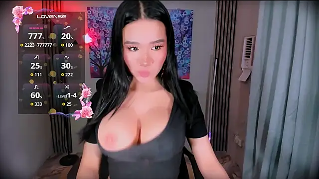 xBigSurpriseLorainex online show from May 11, 2:56 pm