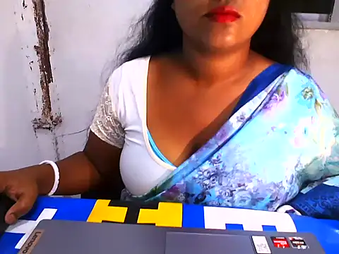 IamRiva online show from March 13, 1:51 pm