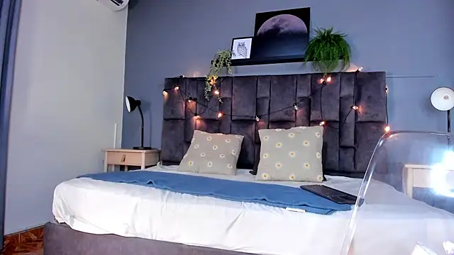 Meganlove   online show from April 7, 2:45 am