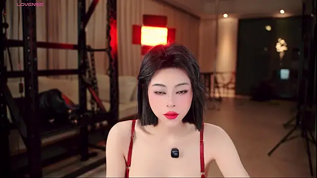 Snapshot of jiayao1999 chatting on May 14, 4:47 pm jiayao1999 online show from May 14, 4:47 pm