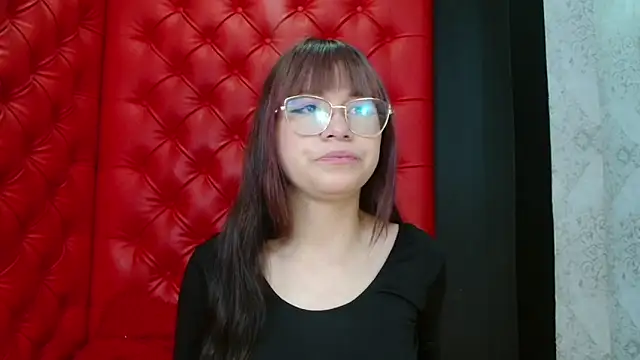 Snapshot of VeroBloomx chatting on March 15, 12:33 pm VeroBloomx online show from March 15, 12:33 pm