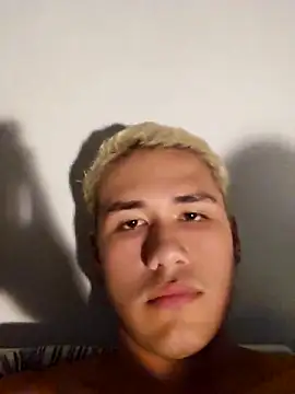 JVPuto21 online show from March 12, 12:50 am