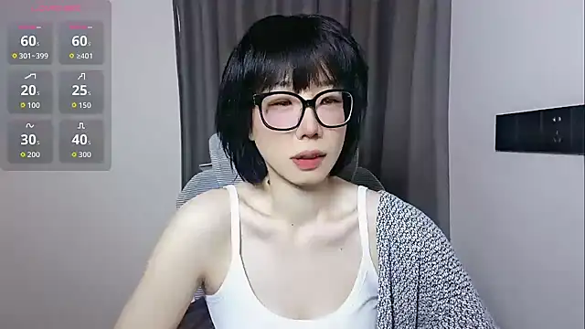 lin lin 520 520 online show from April 20, 7:44 am