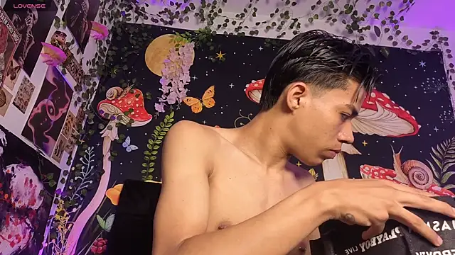 Snapshot of _Camilo_fox chatting on April 14, 5:52 pm Camilo fox online show from April 14, 5:52 pm