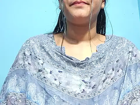 Emma 4433 online show from April 10, 4:12 pm