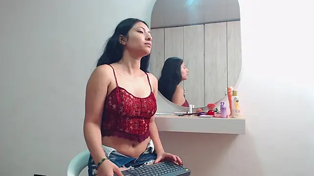Snapshot of Tamar4_f00x chatting on April 6, 1:01 pm Tamar4 f00x online show from April 6, 1:01 pm