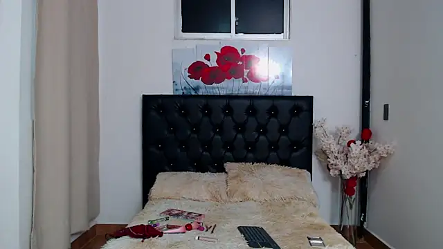 Snapshot of Tamar4_f00x chatting on April 7, 12:49 pm Tamar4 f00x online show from April 7, 12:49 pm