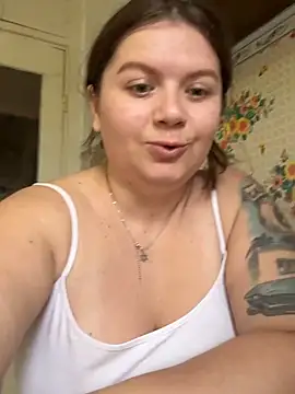 Nenssy555 online show from April 10, 1:38 pm