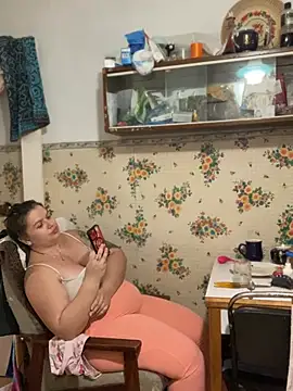 Snapshot of Nenssy555 chatting on August 1, 6:51 pm Nenssy555 online show from August 1, 6:51 pm