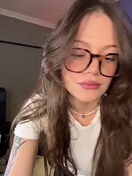 Snapshot of Tallulah_Kinky chatting on May 29, 7:45 pm Tallulah Kinky online show from May 29, 7:45 pm