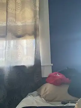 Snapshot of urfavgamergurl chatting on June 24, 8:41 pm urfavgamergurl online show from June 24, 8:41 pm