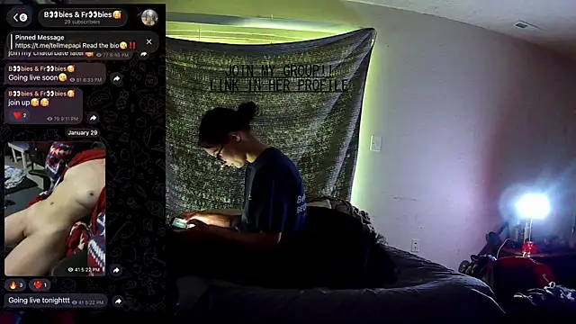 Snapshot of urfavgamergurl chatting on July 2, 6:58 pm urfavgamergurl online show from July 2, 6:58 pm