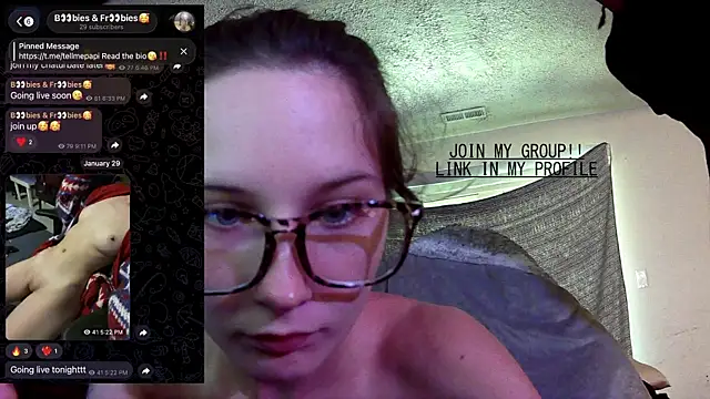 Snapshot of urfavgamergurl chatting on July 3, 3:07 pm urfavgamergurl online show from July 3, 3:07 pm