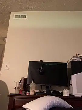 Snapshot of urfavgamergurl chatting on August 1, 5:56 pm urfavgamergurl online show from August 1, 5:56 pm