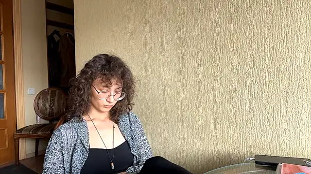 Snapshot of AngelesRavetto chatting on March 12, 8:31 am AngelesRavetto online show from March 12, 8:31 am