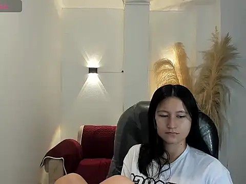 Snapshot of isabella_grace18 chatting on June 11, 7:28 am isabella grace18 online show from June 11, 7:28 am
