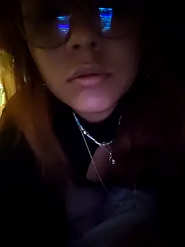 blurosa online show from April 15, 11:05 pm