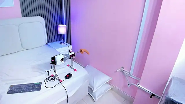lia sucker online show from June 18, 3:40 am