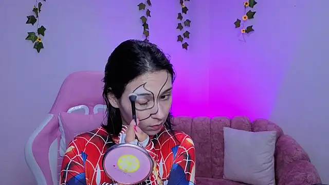 miss  madison online show from March 18, 7:50 pm