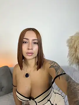 Yelena Miller1 online show from July 13, 3:04 pm