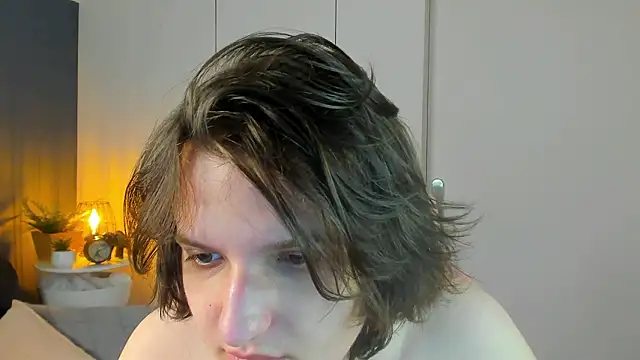 delalex online show from March 27, 12:38 am